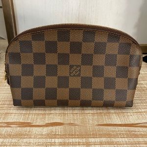 Louis Vuitton Damier Ebene Pouch